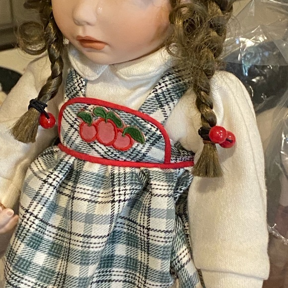 Life size toddlers.Original chairs.very good condition. - Picture 5 of 9